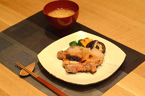 西京漬けの盛り付け、完成。今夜の夕飯です。